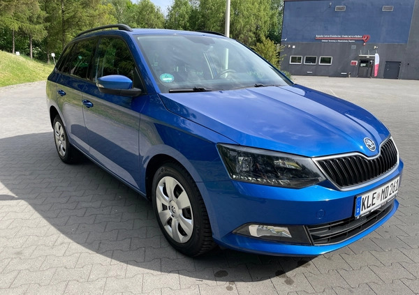 Skoda Fabia cena 37900 przebieg: 160000, rok produkcji 2017 z Olszyna małe 781